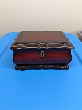 Vintage  (2000) Bombay Mahogany Wood Jewelry Box - Rich Brown Finish
